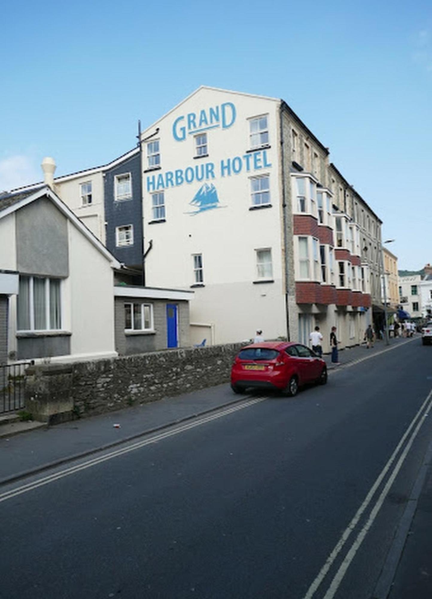 The Grand Harbour Hotel 伊尔弗勒科姆 外观 照片