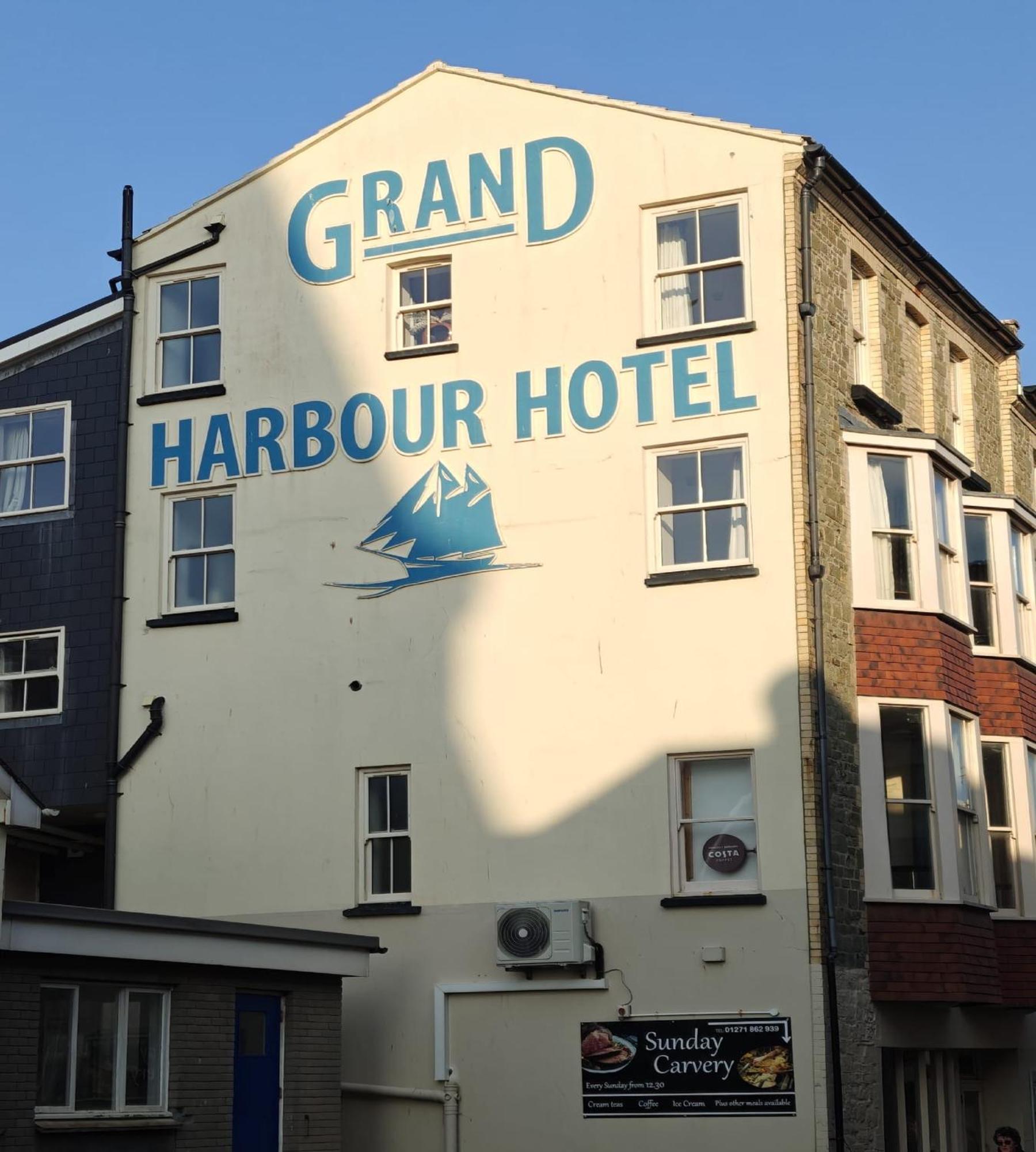 The Grand Harbour Hotel 伊尔弗勒科姆 外观 照片